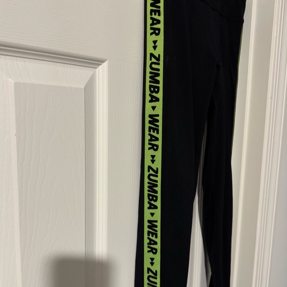 Zumba Fitness Black and Neon Green Leggings